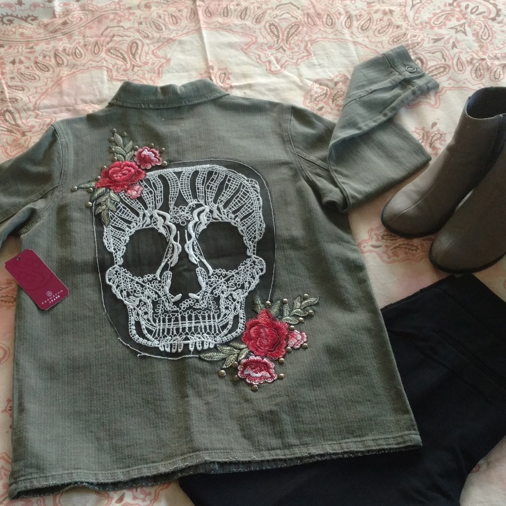 Skull Jacket (1 jacket left!) - Picture 5 of 8